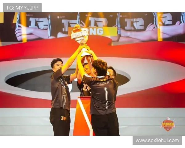 RNG在冠军杯积分榜上以62分稳居第一位置展现强劲实力 RNG在冠军杯积分榜上以62分稳居第一位置展现强劲实力