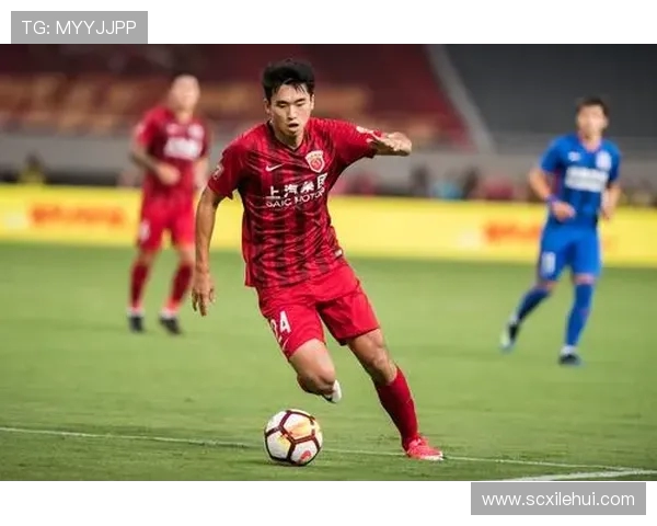 上海足球队积分榜领跑85分展现强劲实力引发关注