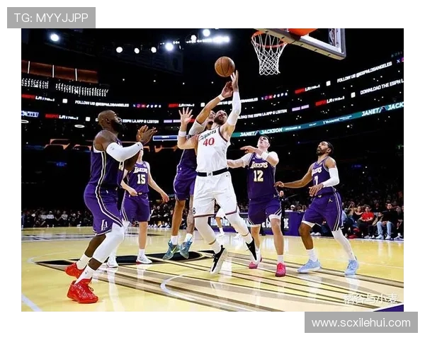 夏季联赛湖人与快船激战正酣球迷期待精彩对决与新星表现